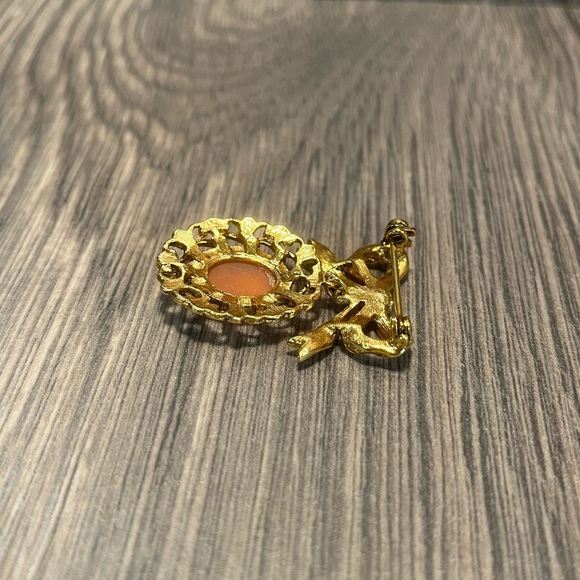 Vintage Cameo Brooch w/ Bow - Picture 6 of 7